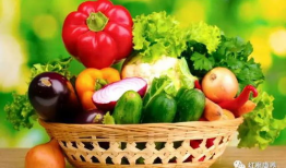 今日立秋记得吃瓜,瓜果飘香，品味秋天的第一口甜蜜